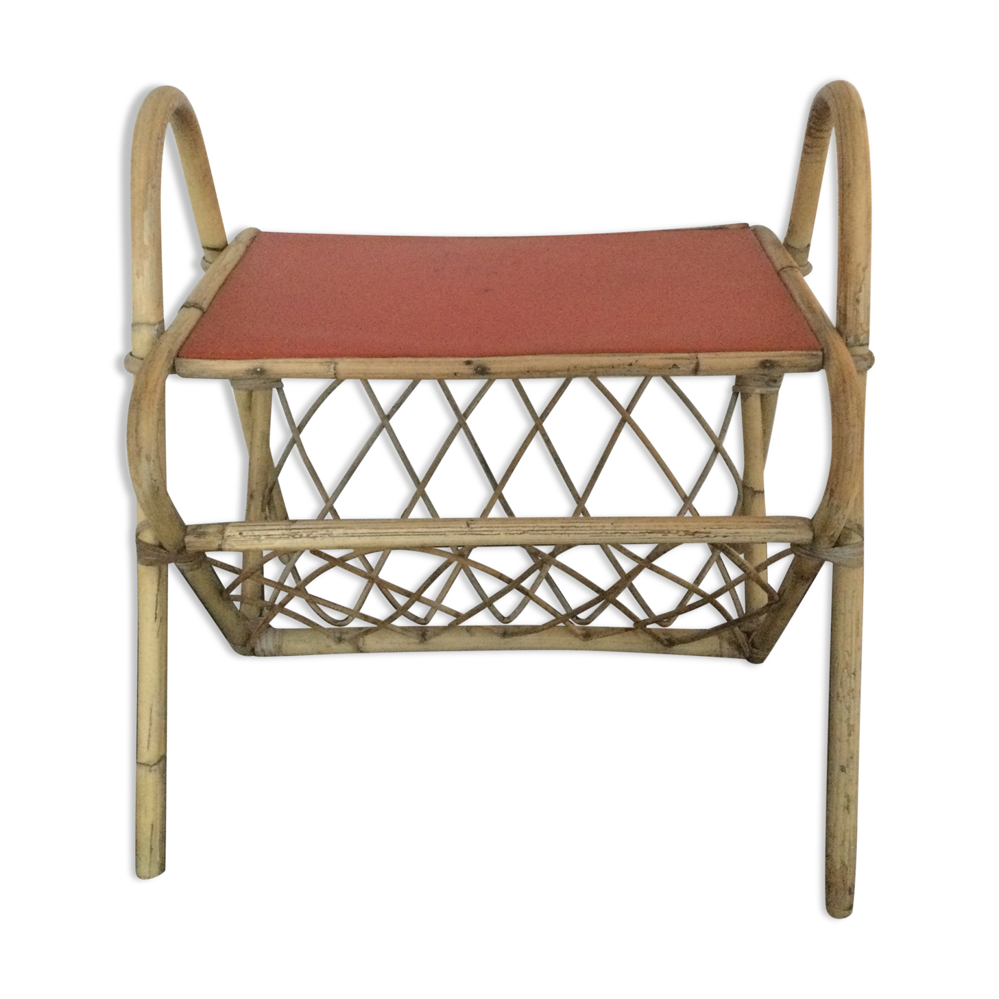 Rattan magazine door and red top