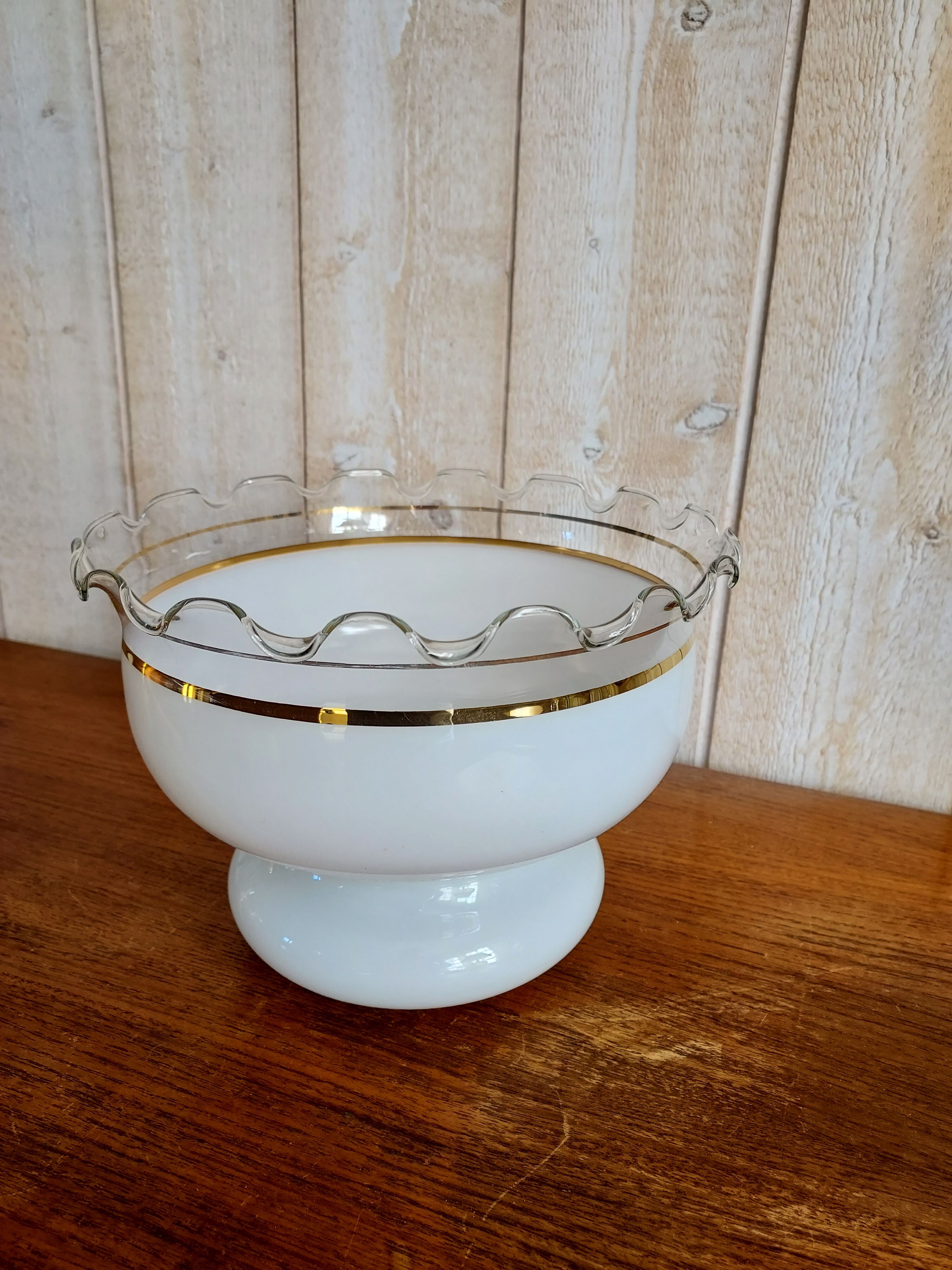 Abat jour opaline avec dorure