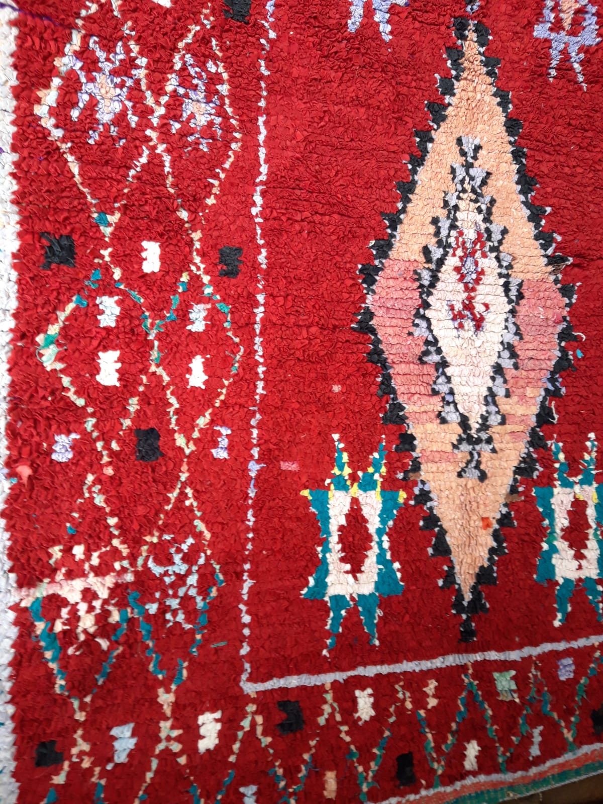 Ancient Berber carpet 125x225cm