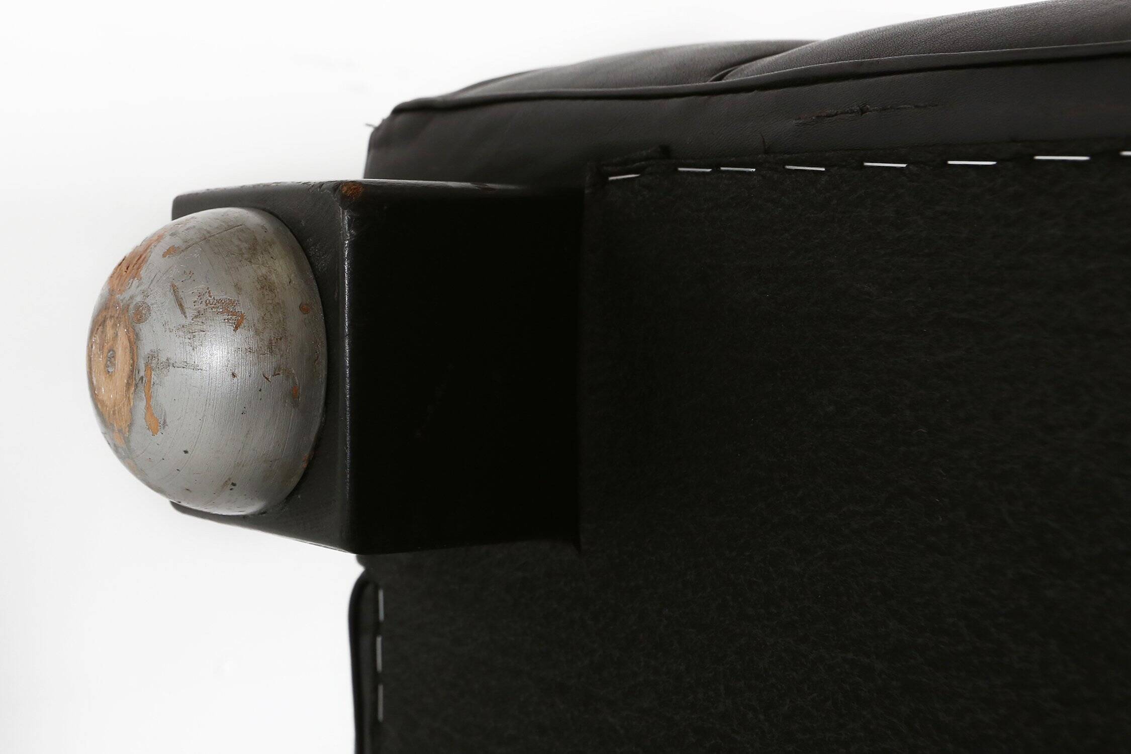 Canapé en cuir noir Kubus modèle "8020" par Josef Hoffmann pour Wittmann, Austr