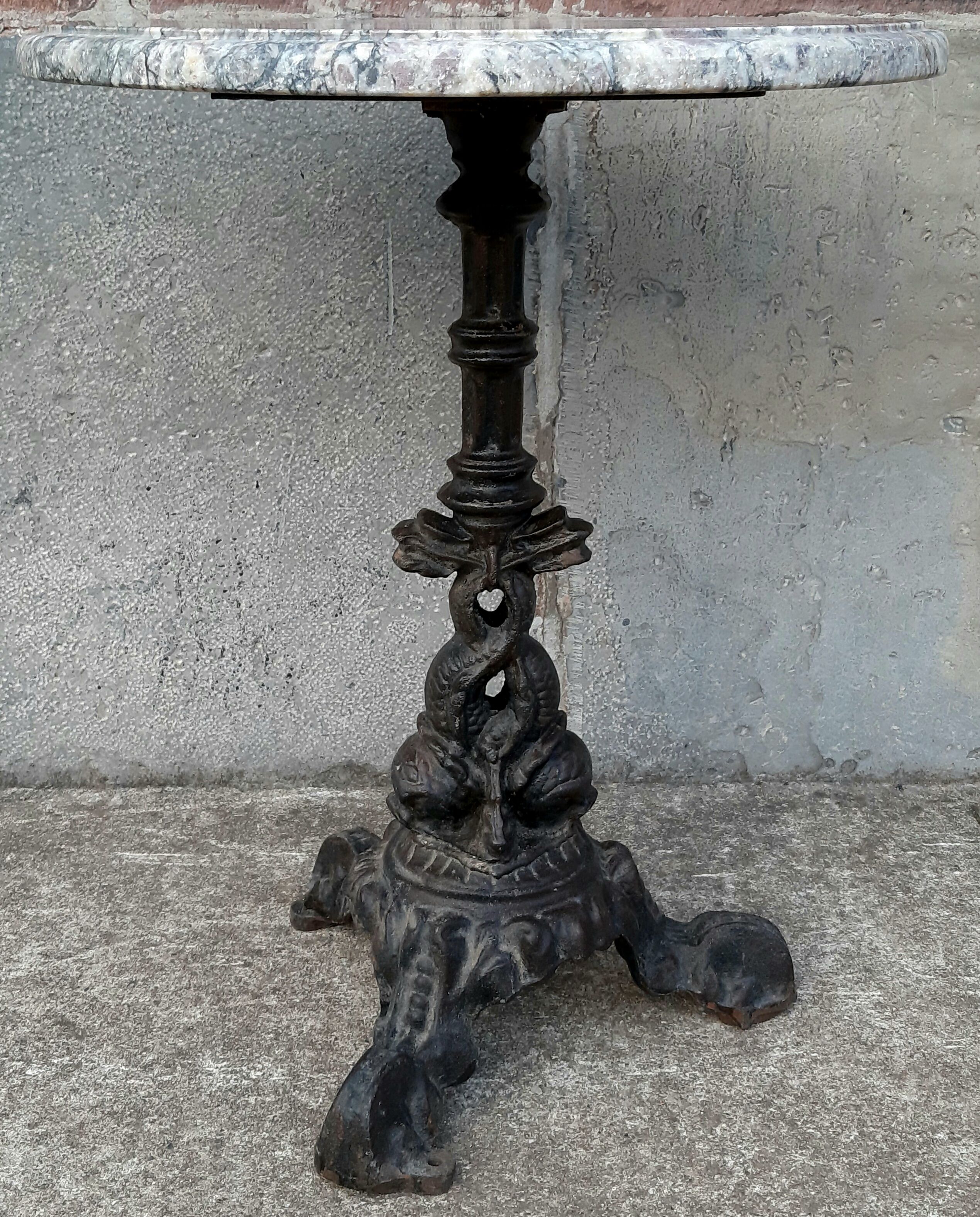 Pedestal table cast iron, marble top