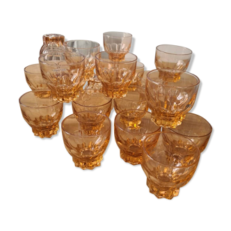 Set of 23 vintage 50s rosaline glasses