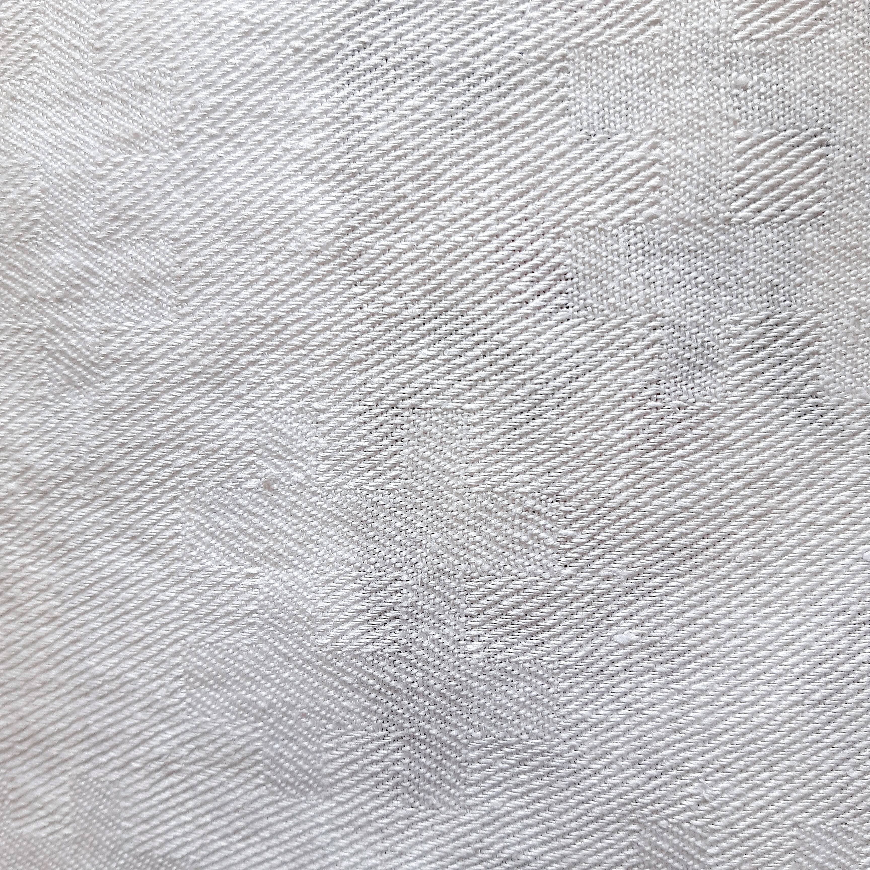 Damask tablecloth monogrammed GM, 1m55 x 2m90