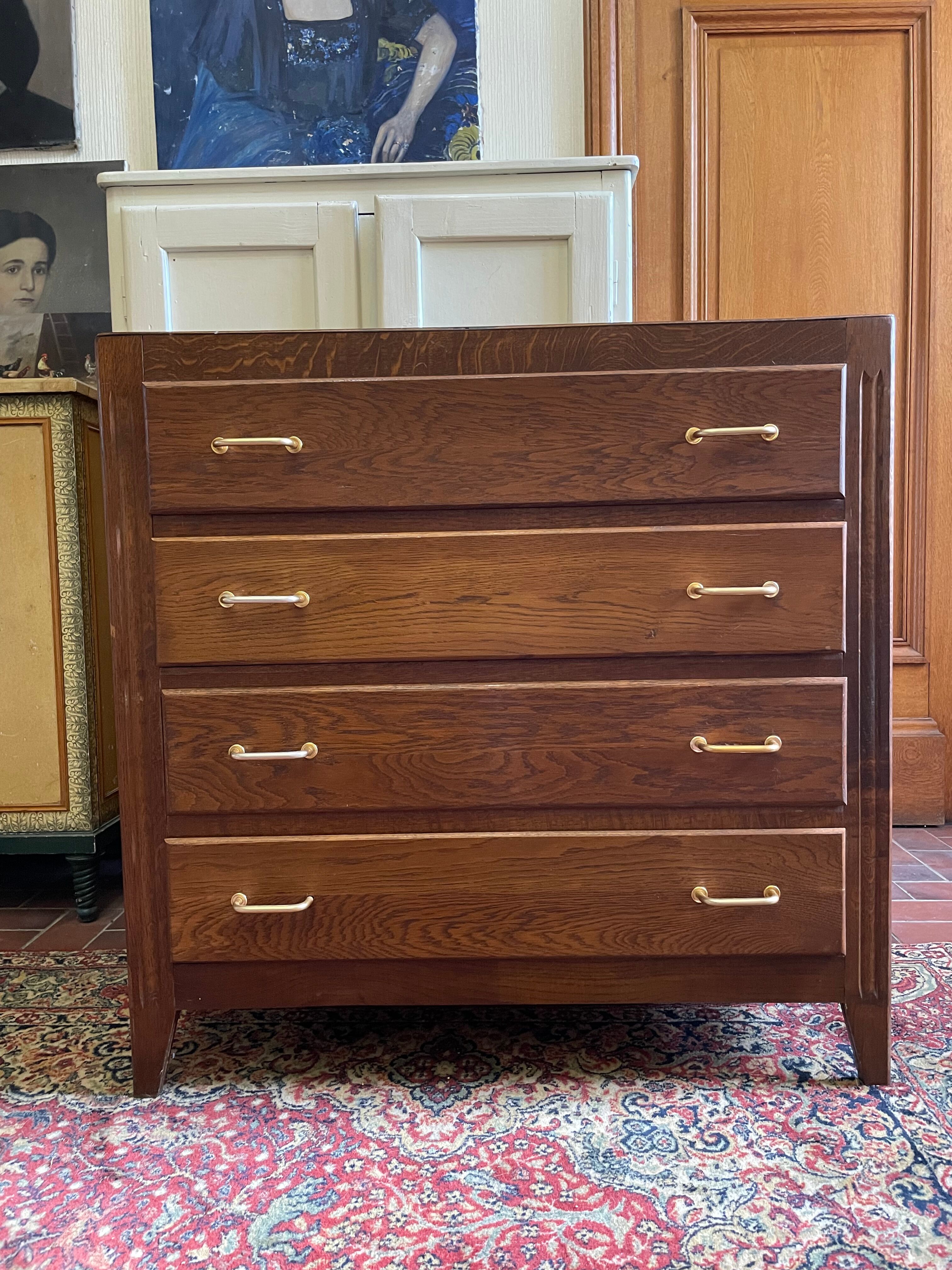 Commode en chêne vintage