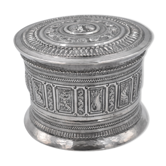 Burmese box in solid silver