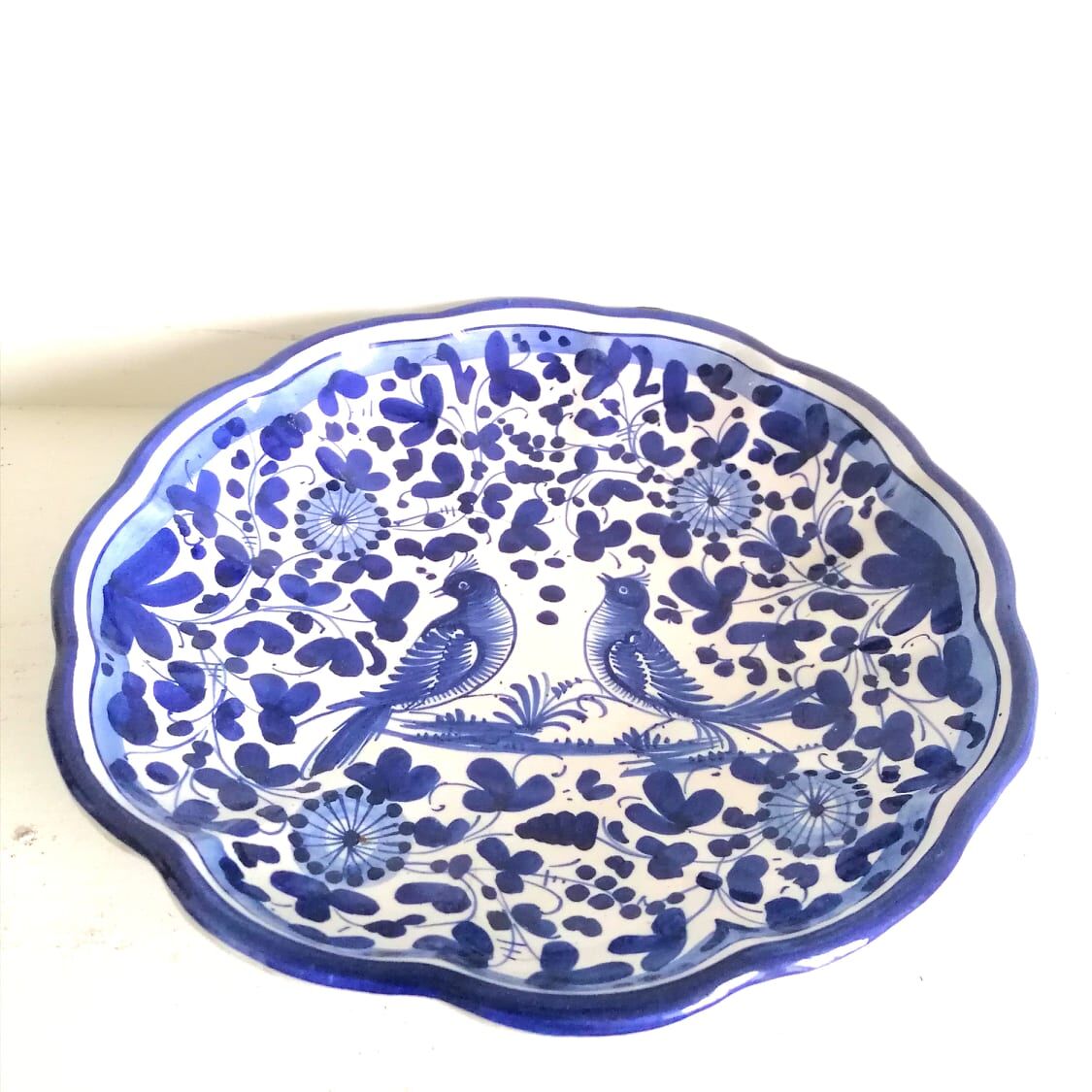 Earthenware bird dish from Deruta, Italy