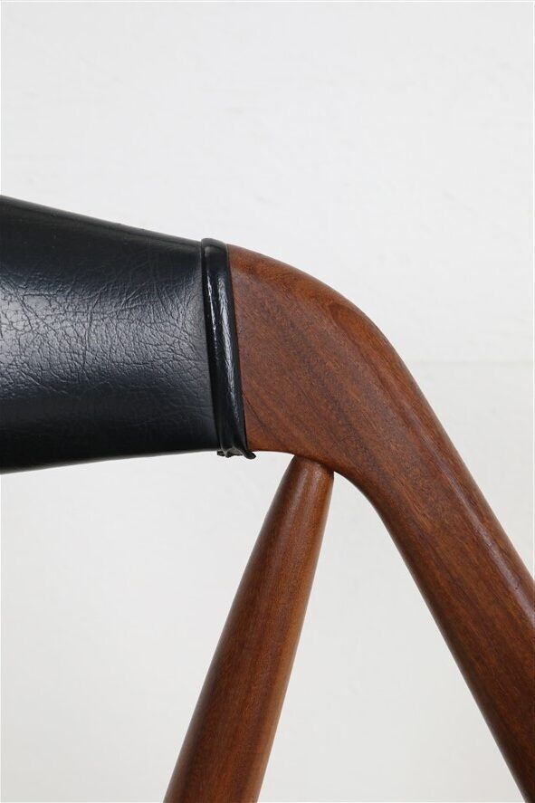 Schou Andersen Møbelfabrik / Kai Kristiansen Type 31 chair / teak / skai / Mid Century Danish Modern Design / 1950s / 1960s