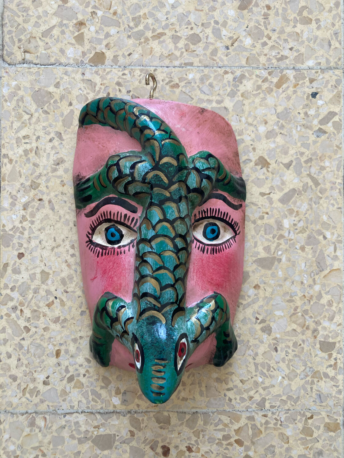 Masque artisanal mexicain en bois