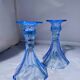 Paire de bougeoirs ou vases Jamestown blue Virginia par Fostori