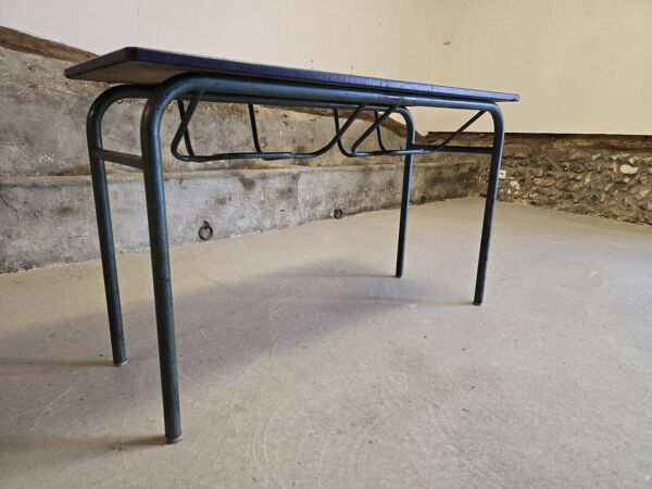 Bureau d'écolier double avec porte-cartables