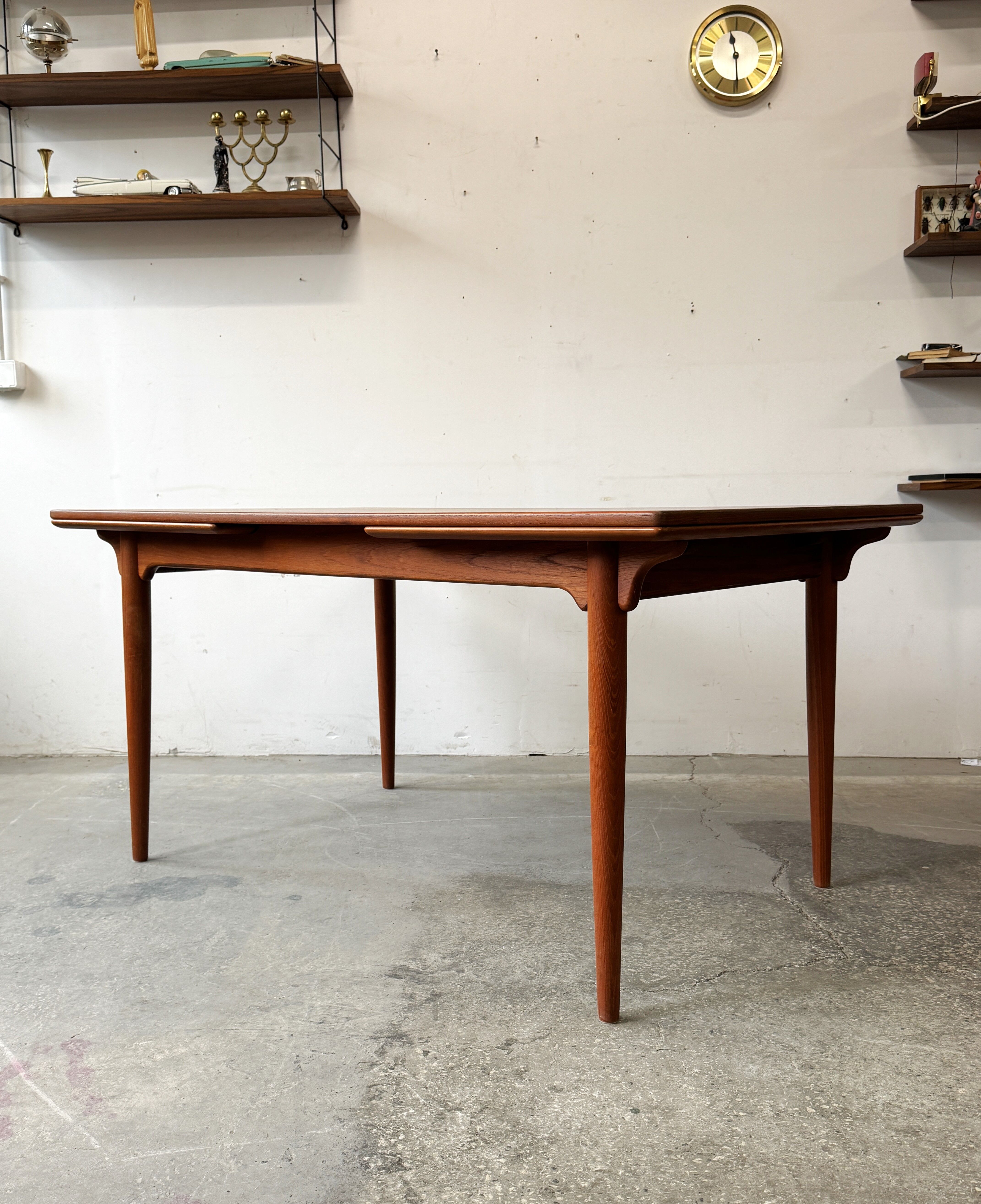 Table Model #54, designed by G. Omann, Denmark 1960s, mid-c, vnt