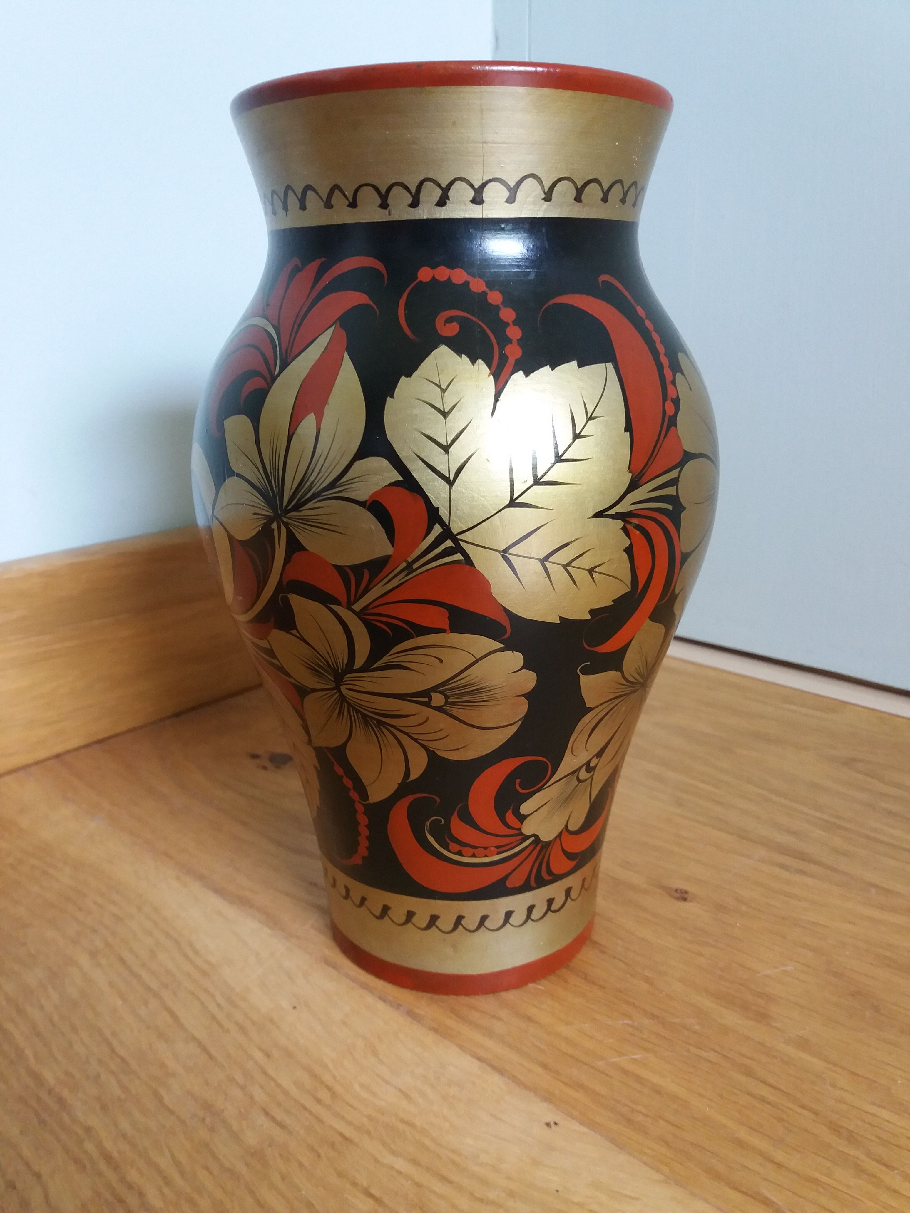 Russian Khokhloma vase in painted wood