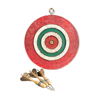 Old vintage darts game