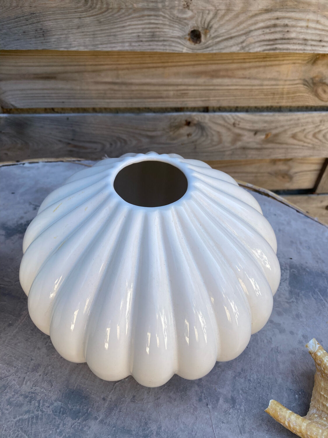 Pair of 2 polylobed round vases