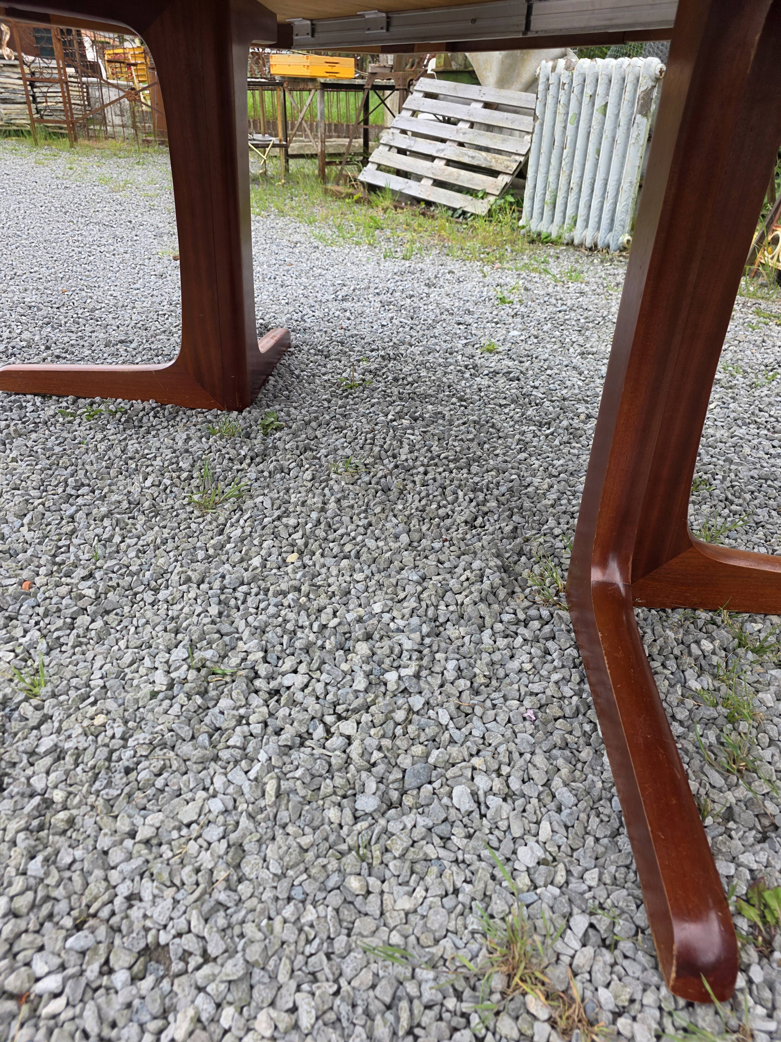 Baumann extendable teak table from the 1960s (2 extensions)