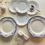 2 cake plates 'iron earth'