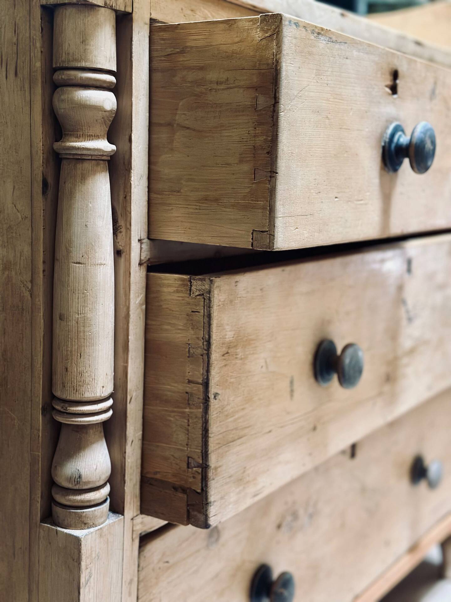 English commode