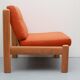 Chaise années 1970 en chêne et coussins orange