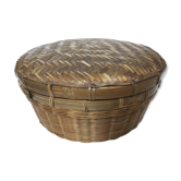 Basket with lid