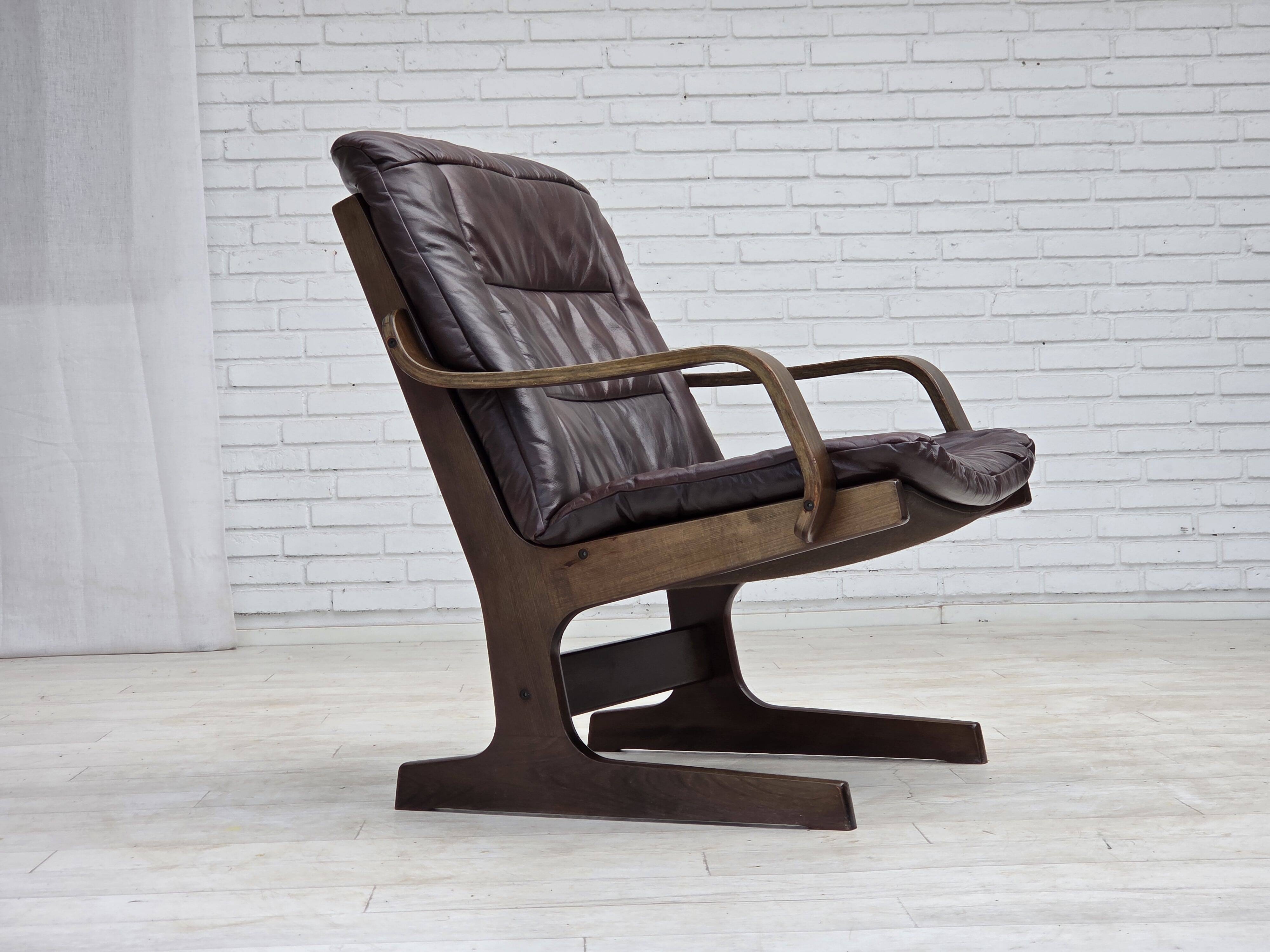 Fauteuil scandinave en cuir marron, années 1970
