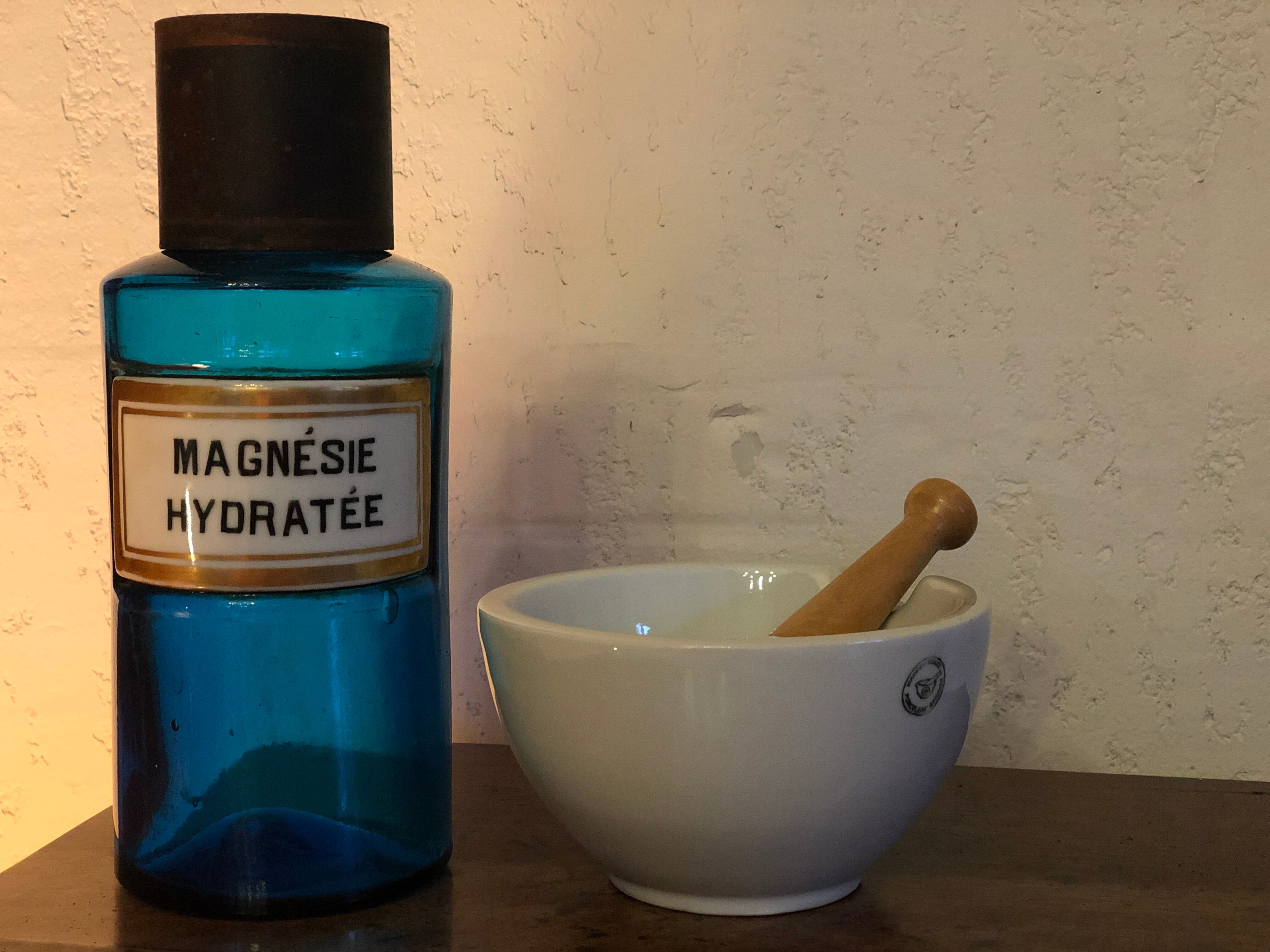 Napoleon III pharmacy pot