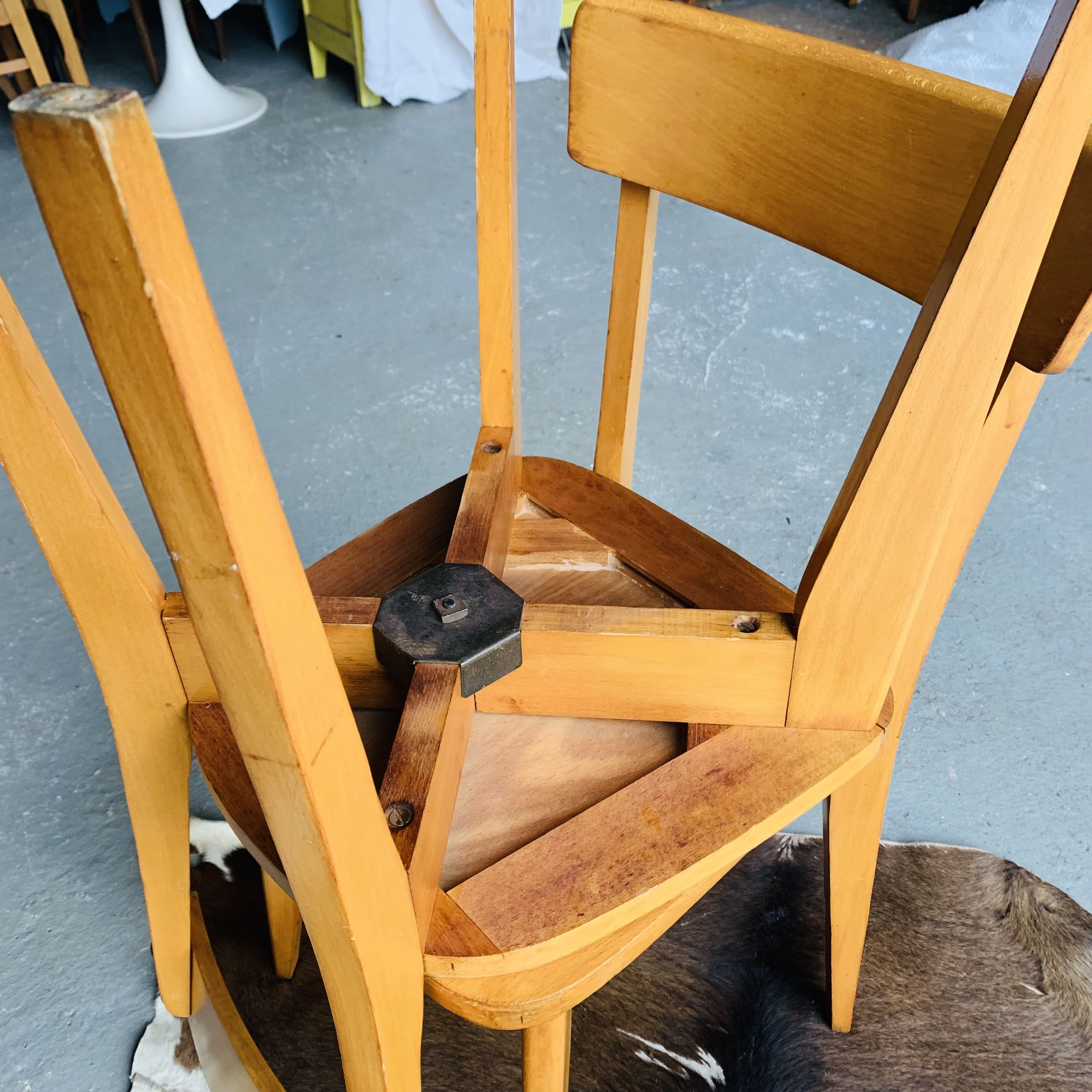 Pair of vintage 70's chairs with compass feet