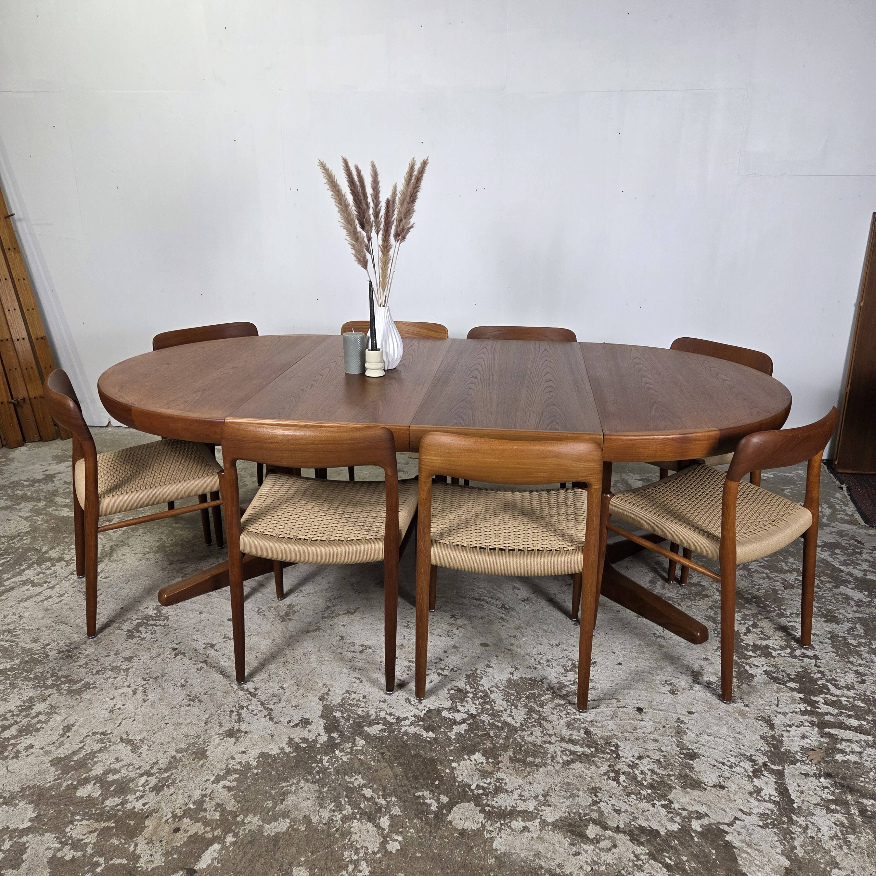 Faarup Møbelfabrik vintage 1960s Danish extendable table