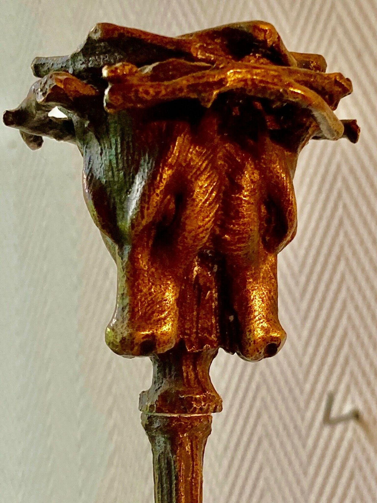 Bougeoir tripode en bronze " cerf " XIXe vennerie