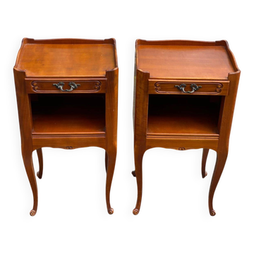 2 tables de chevet Louis XV bois massif courbé avec tiroirs