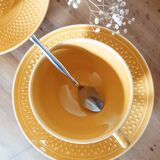 Duo of grain of rice cups and saucers