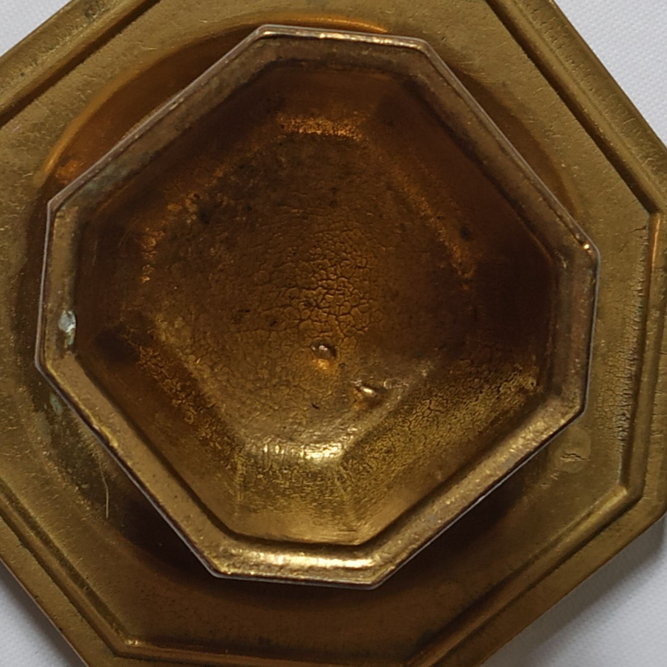 Varnished brass pot on saucer from the 80s