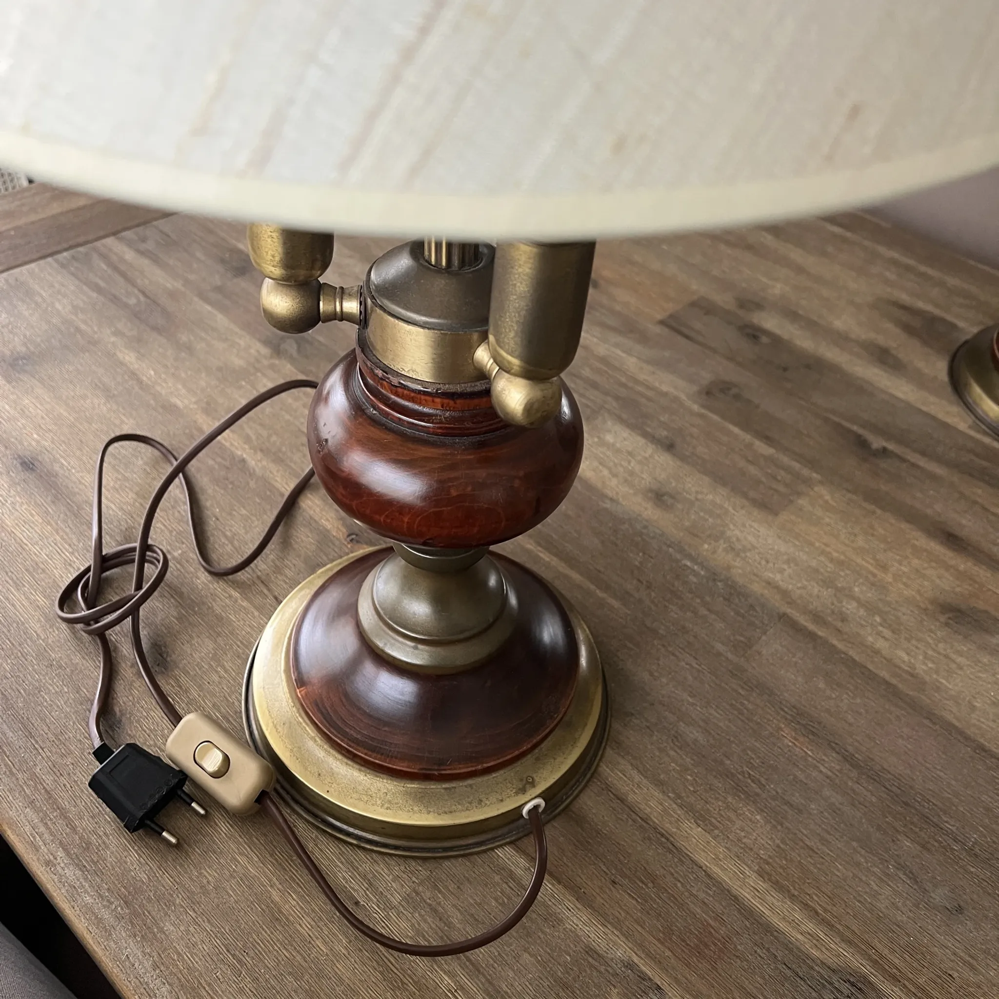 Set of 2 vintage lamps