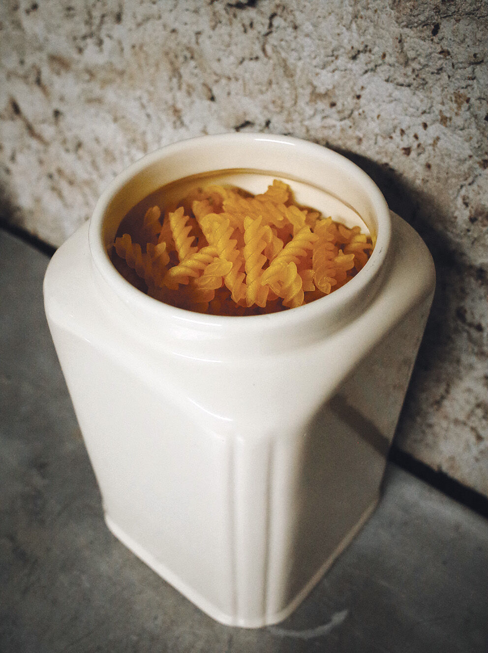 Large Italian ceramic kitchen pot