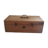 Box, chest, old pine