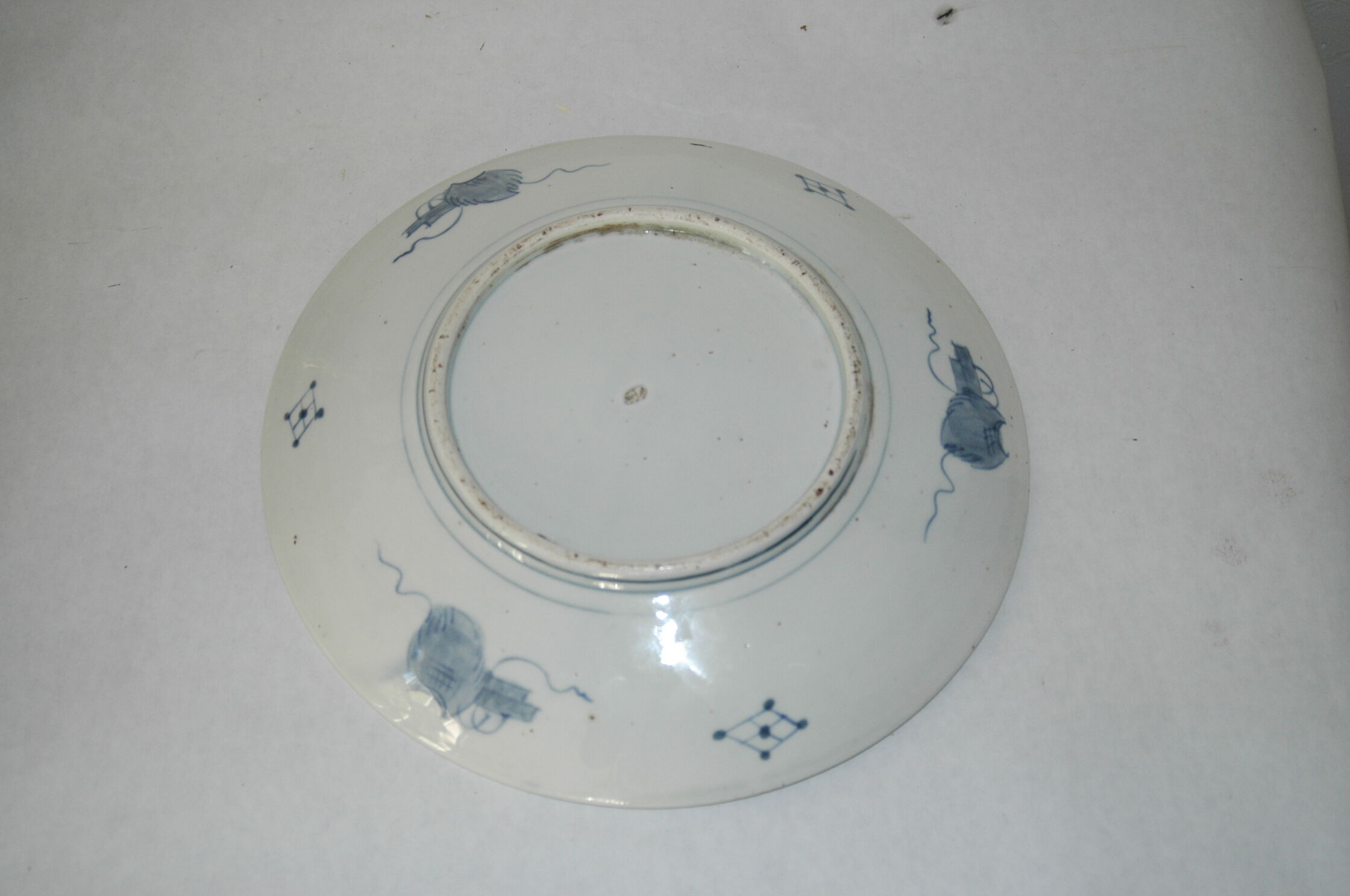 Dish Imari ancient China or Japan