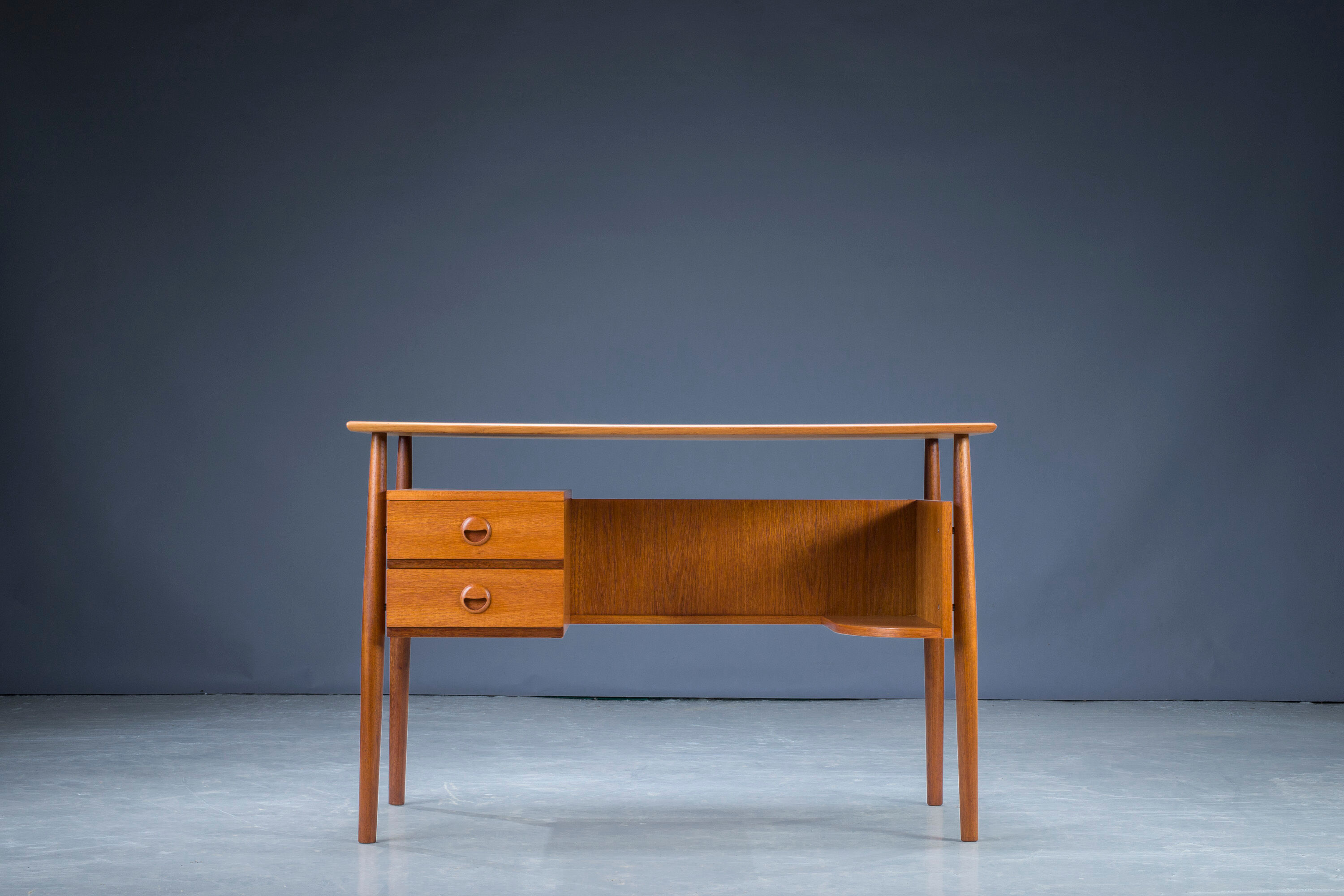 Mid-Century Teak Freestanding Desk, 1960s