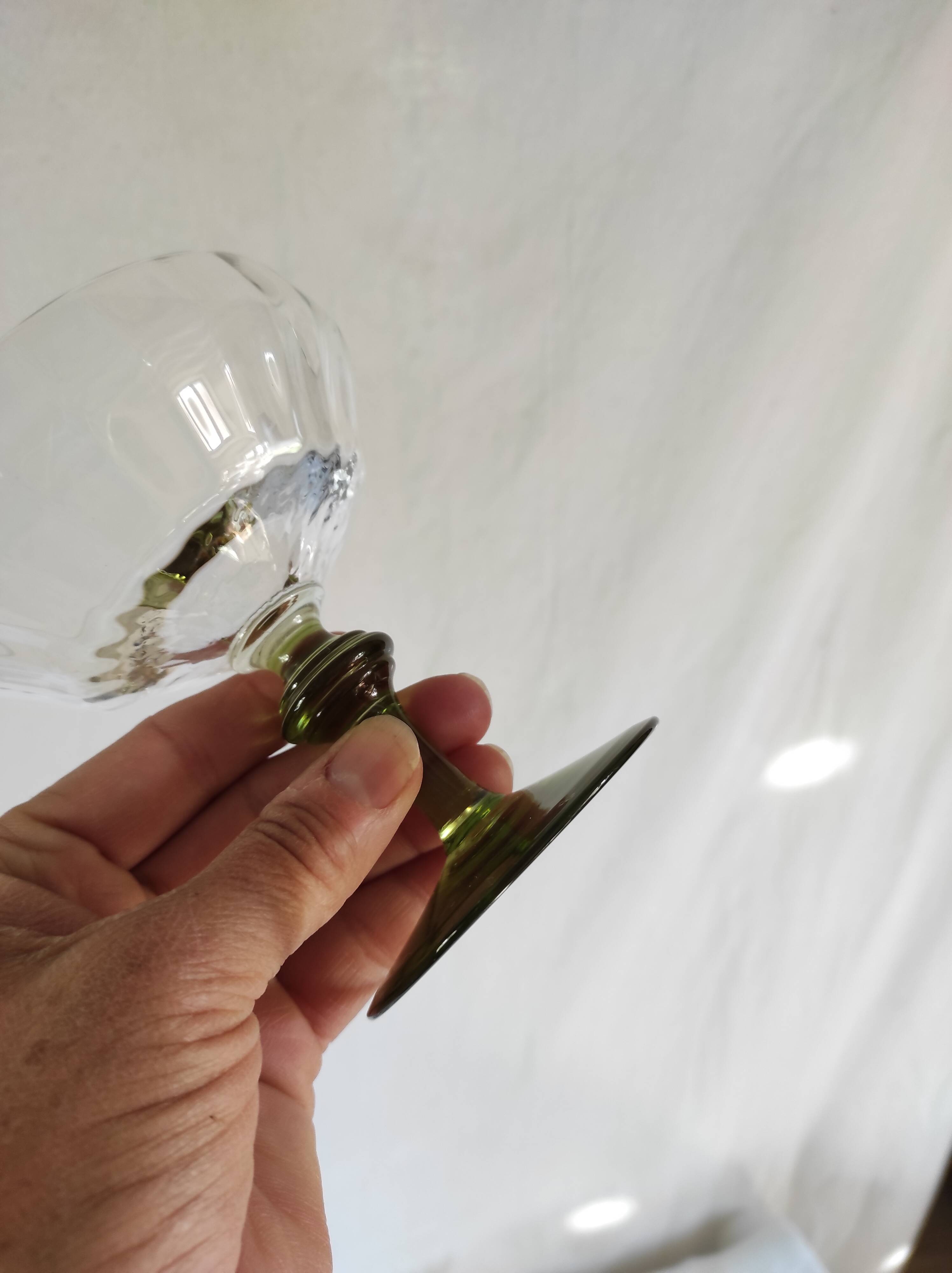 10 glasses of champagne 30 years 40