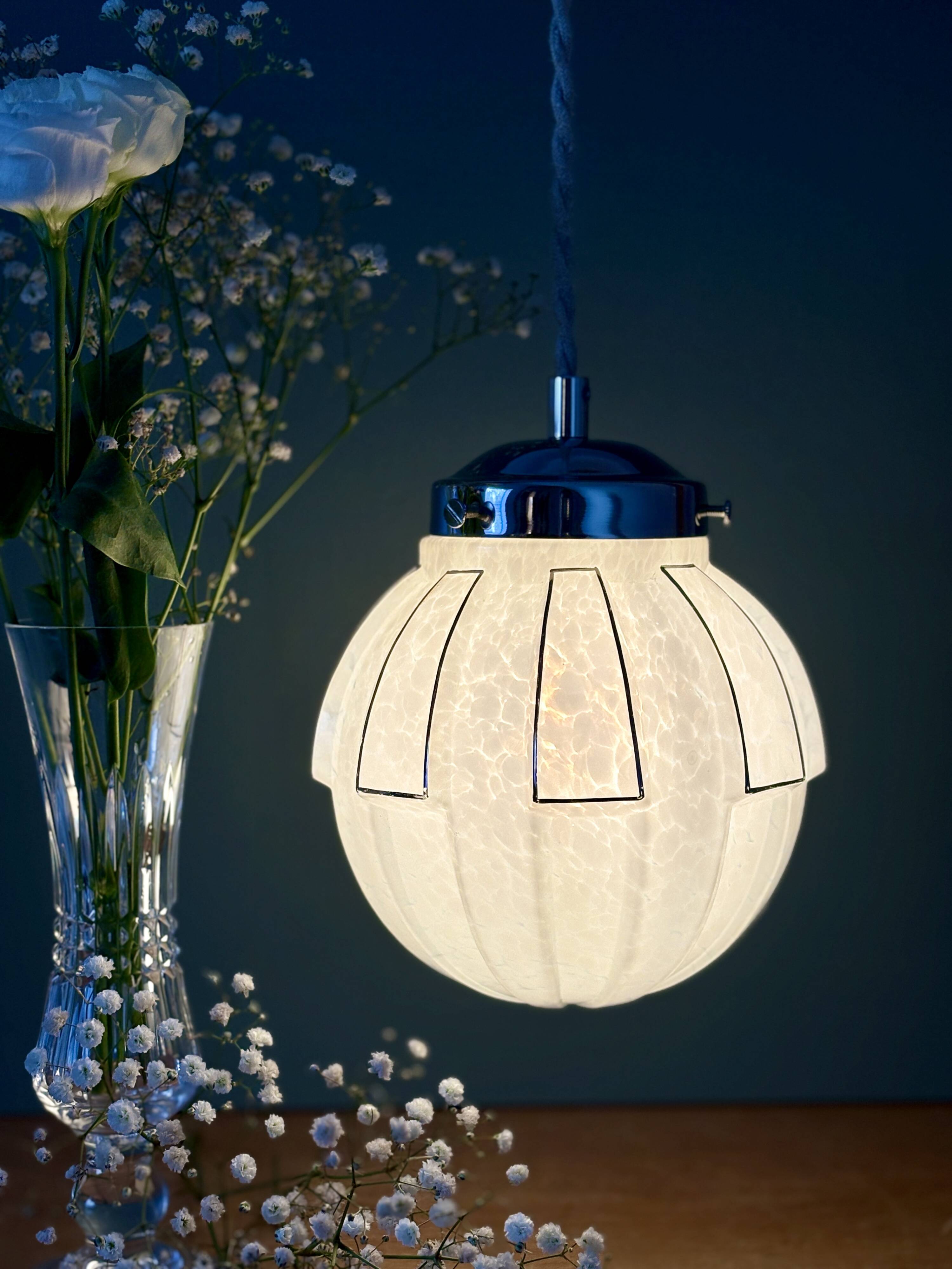 Vintage art deco globe pendant light in white and silver Clichy glass
