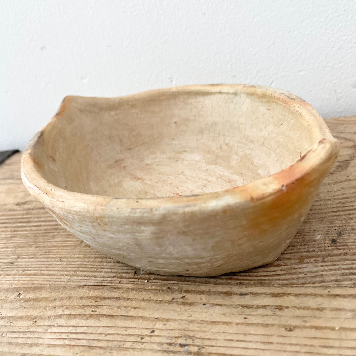 Sejnane terracotta bowl