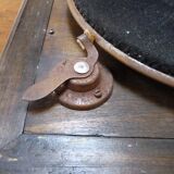 Gramophone with flag "his master's voice"