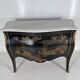 Commode de style en laque de Chine