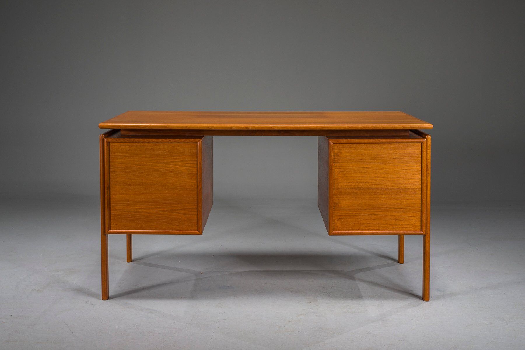 Danish desk by Arne Vodder for GV Møbler, 1960s