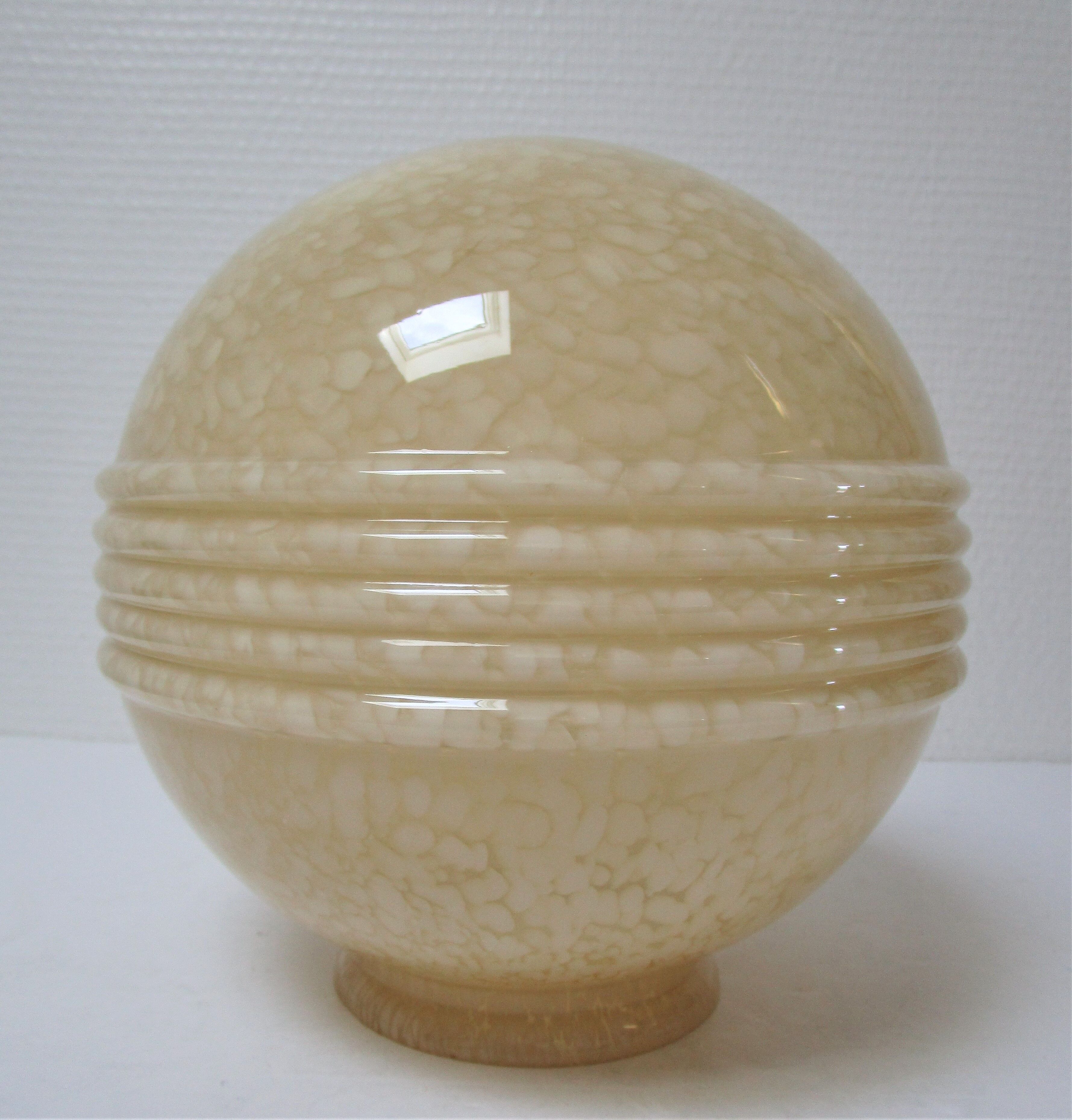 Glass Art Deco glass cap of Clichy ball your vanilla 30s