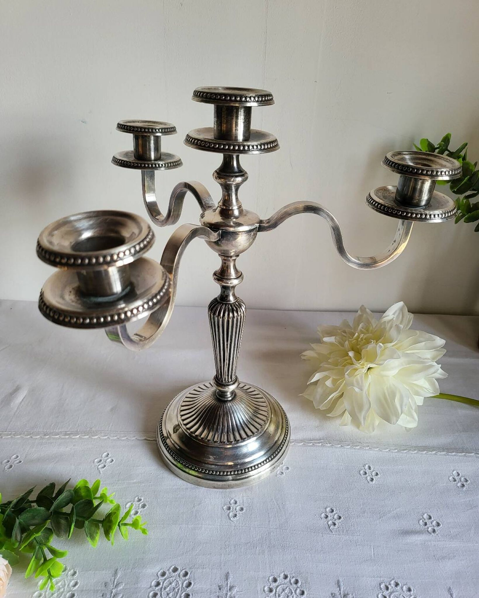 Silver-plated metal candelabrum chandelier SNPA with 4 lights