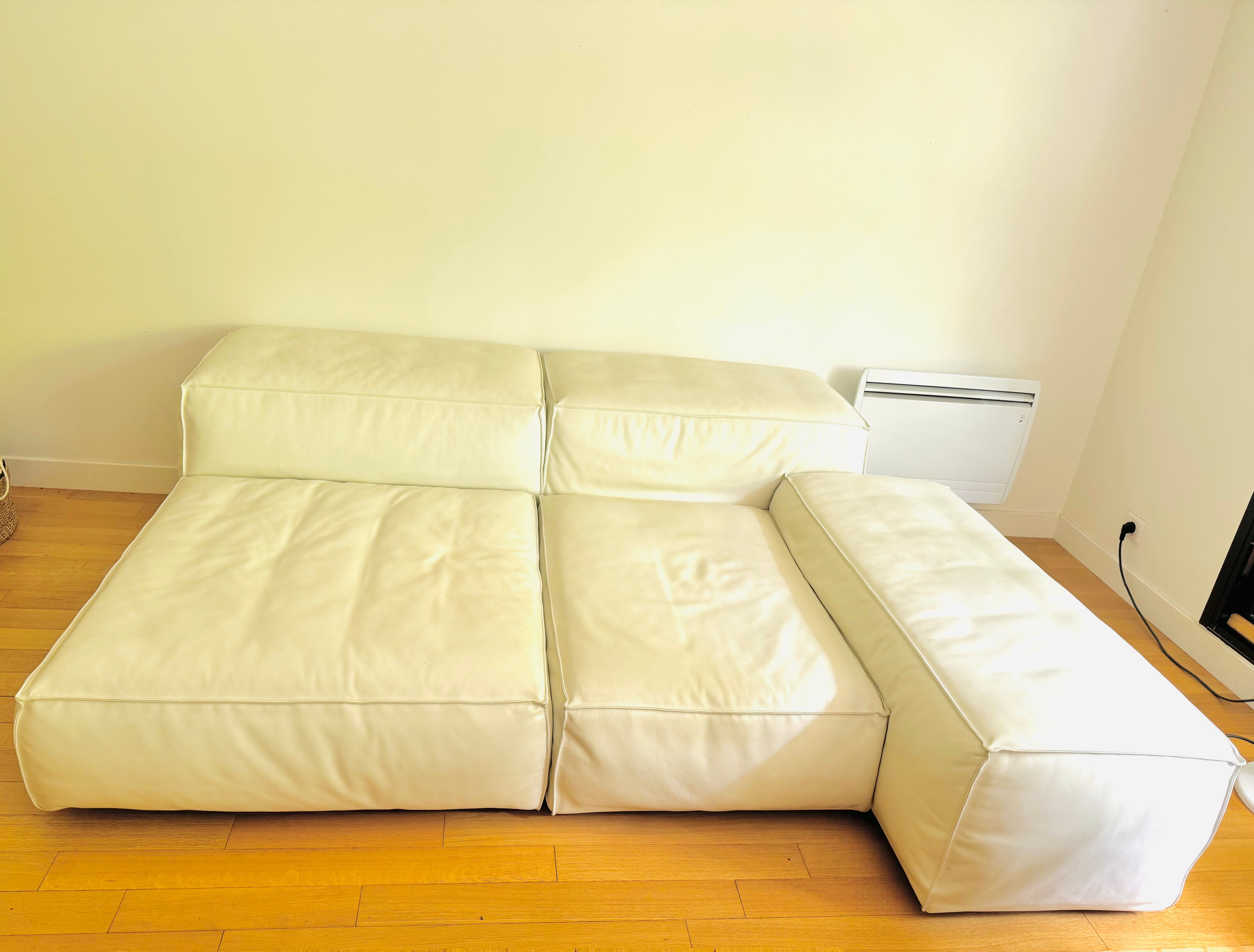 Living Divani Extrasoft sofa in white leather, new condition