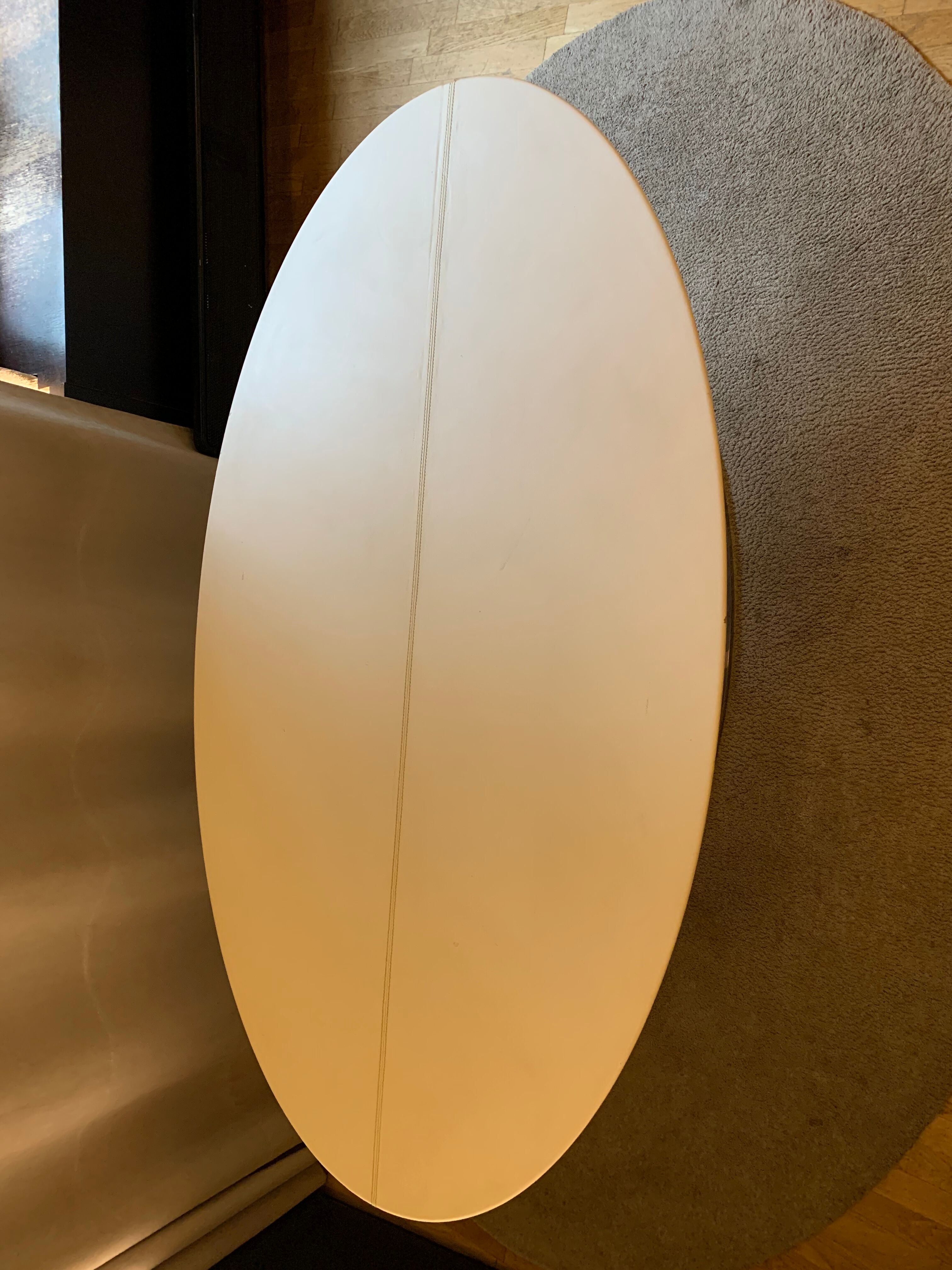 Oval tables white leather and stainless steel matrix with central stitching