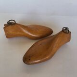 Wooden shoe trees