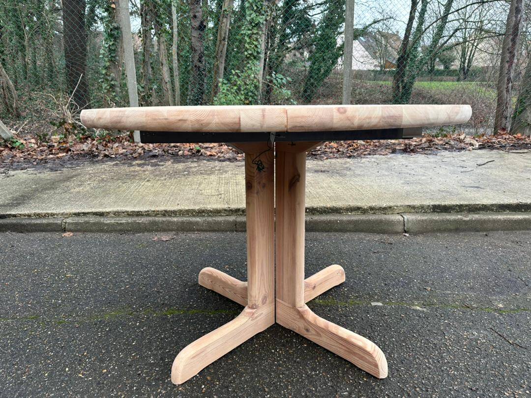 Extendable round dining table Rainer Daumiller for Hirtshals Sawaerk 185