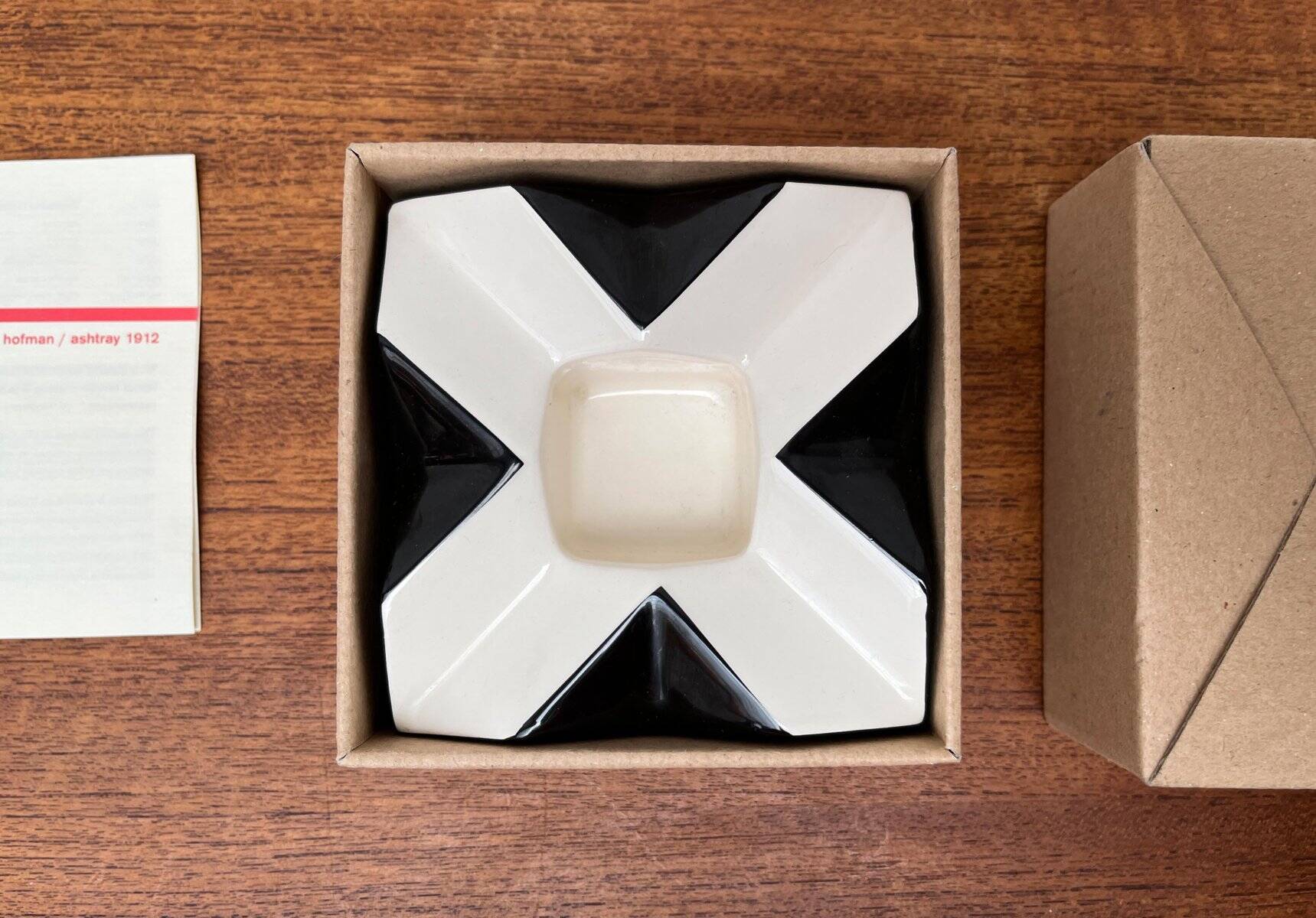 Modernist Bauhaus Czech Repro Ceramic Ashtray by Vlastislav Hofman for Modernista