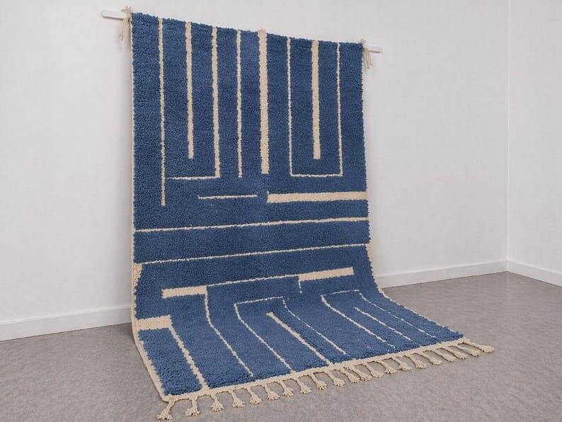 Custom-made traditional pure wool carpet, handmade, 1.5/2.5 m.